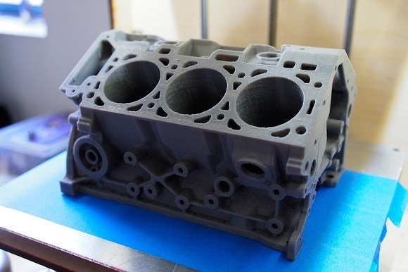 Фото 3D печати модели двигателя