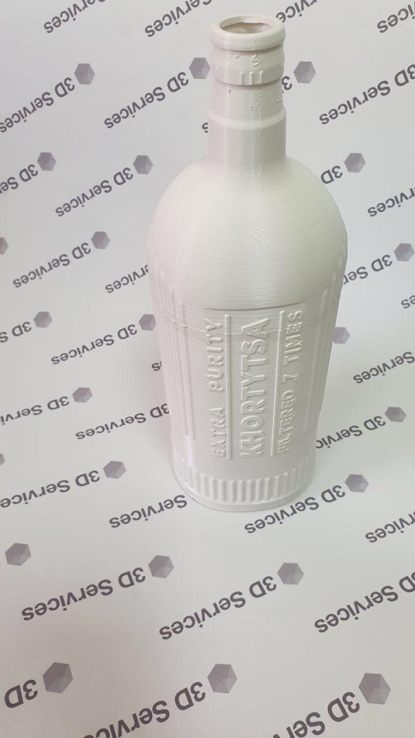 Фото 3D печать прототипа бутылки из белого PLA пластика