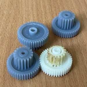 Фото 3D-печать шестерёнок из полимера Tough Resin 2