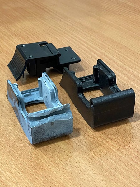 Фото 3D-печать корпусной детали из GF-4 3