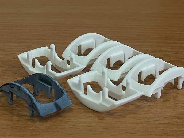 Фото 3D печать крепежных деталей из полиамида 2